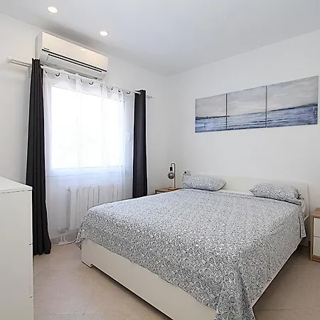 Vila House *