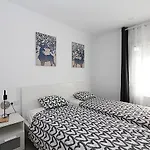 Villa House *